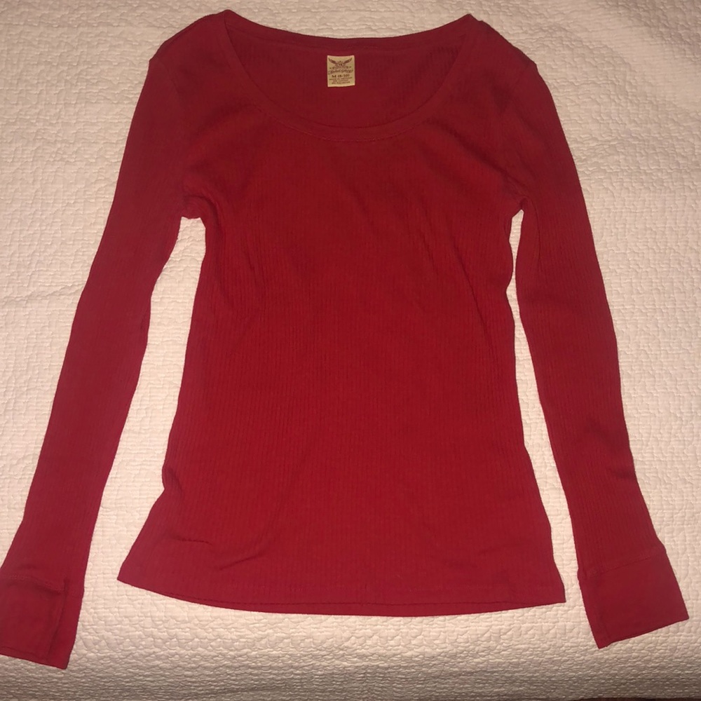 Ribbed red scoop-neck long sleeve